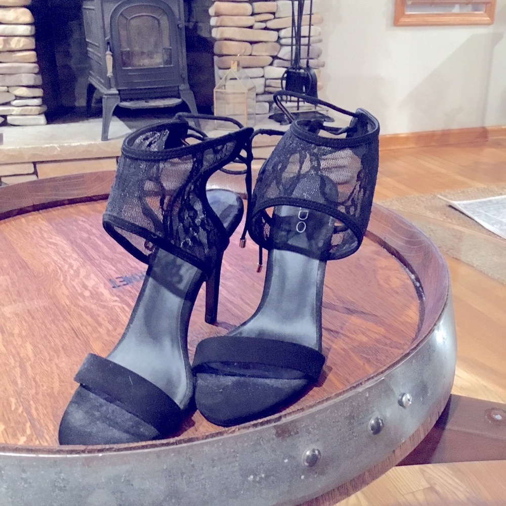 Aldo Black Lace Heels - Size 8